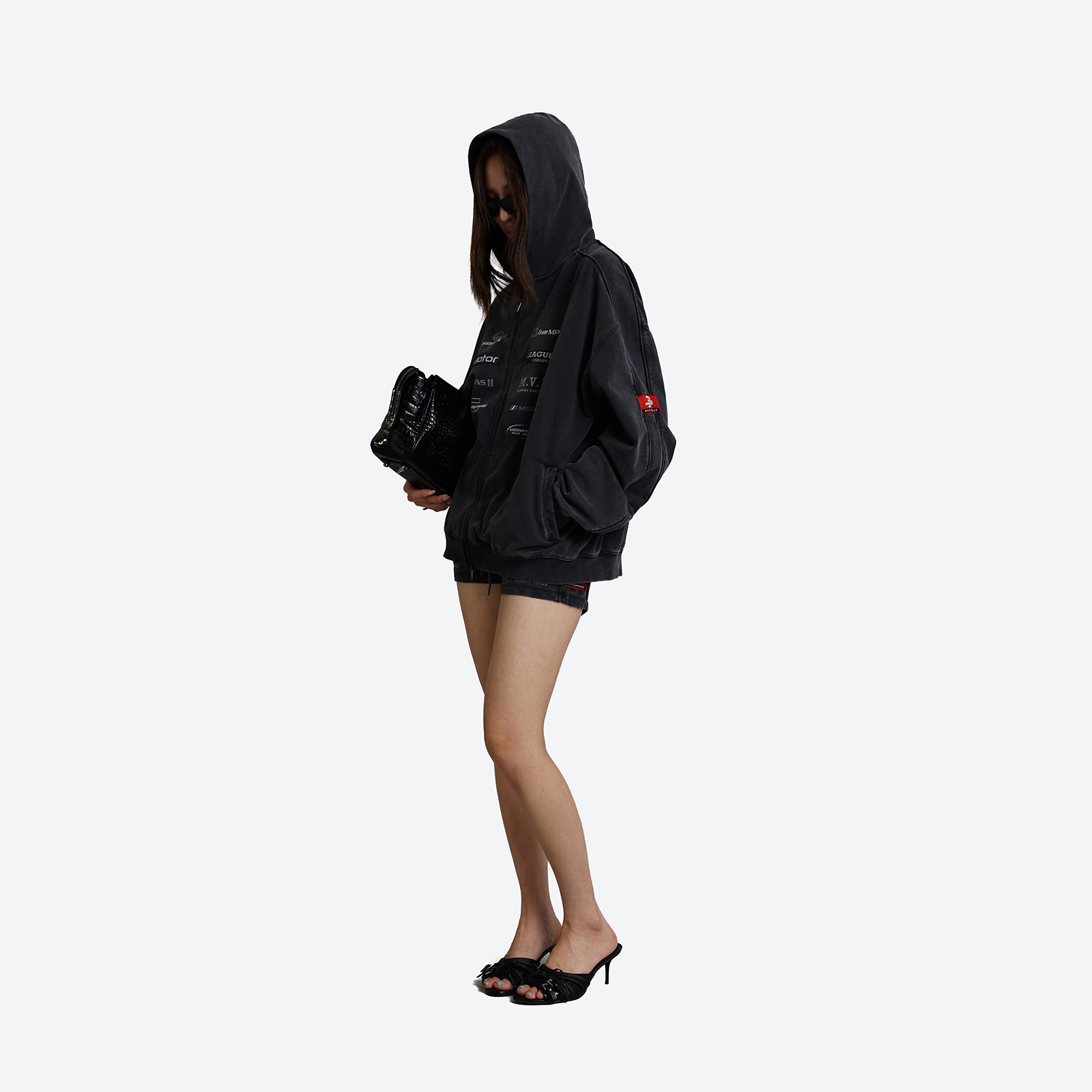 $product['name']